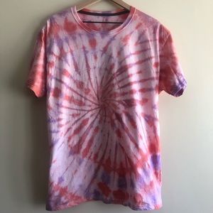 FREE WITH BUNDLE - Tie Dye Fruit of The Loom Shirt